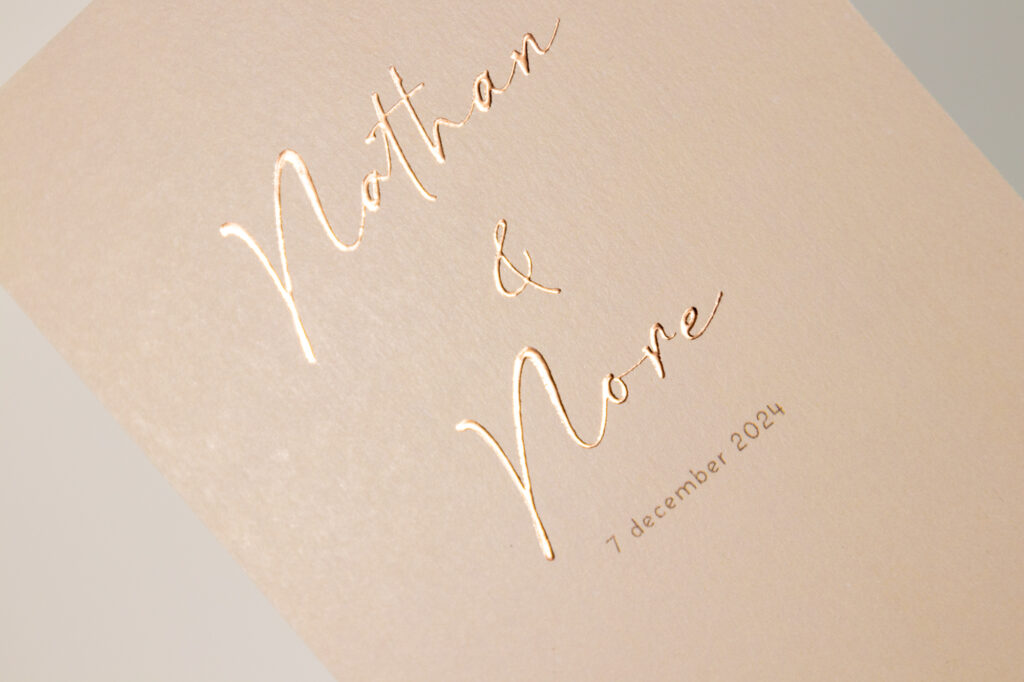 Beige geboortekaartje met koperfolie tweeling Nathan & Nore